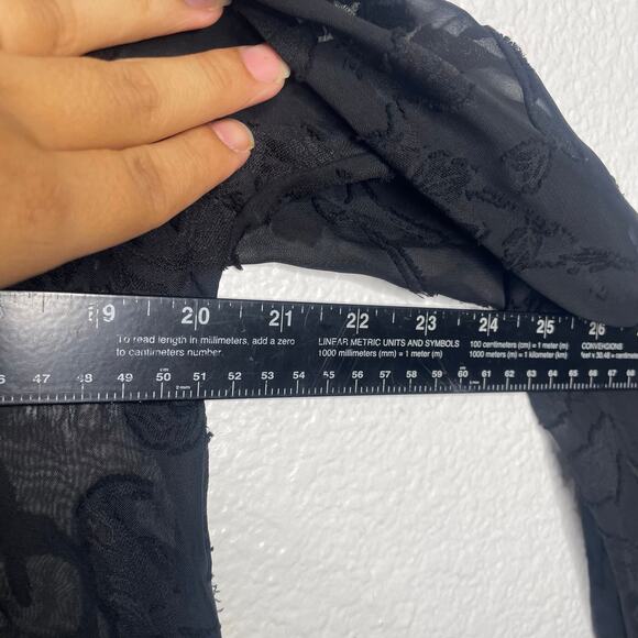 Jon & Anna Contemporary Womens Top Size M Black Floral Semi Sheer Button Up - Picture 5 of 11